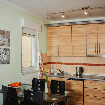 Apartment Elena *